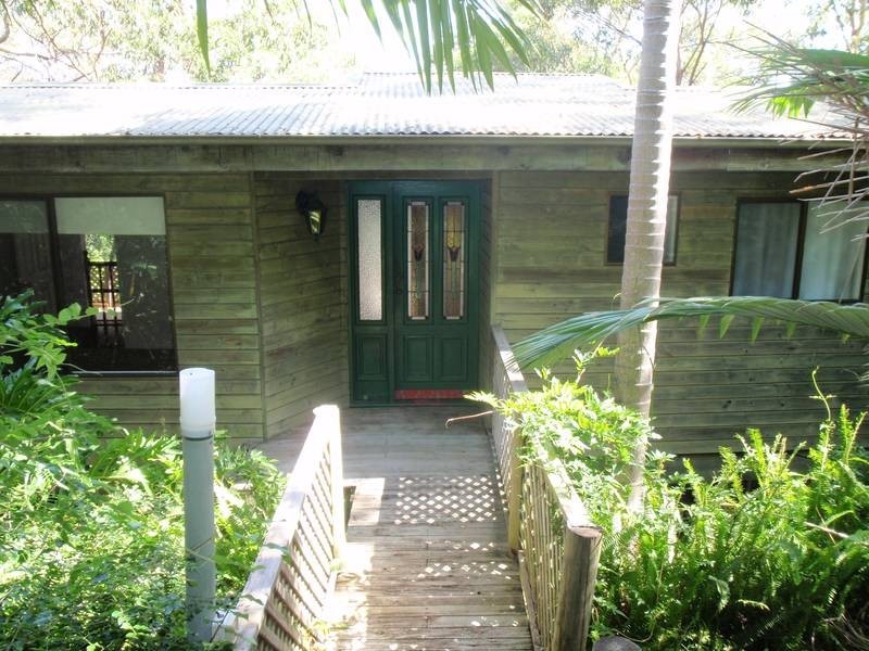 48 Yugari Crescent, Daleys Point NSW 2257