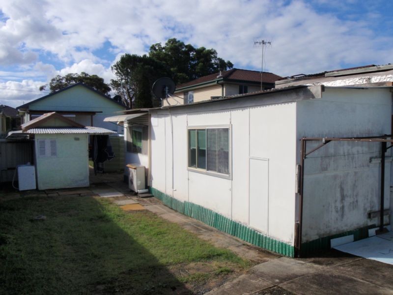 Cabin/22 Burrawang Street, Ettalong Beach NSW 2257