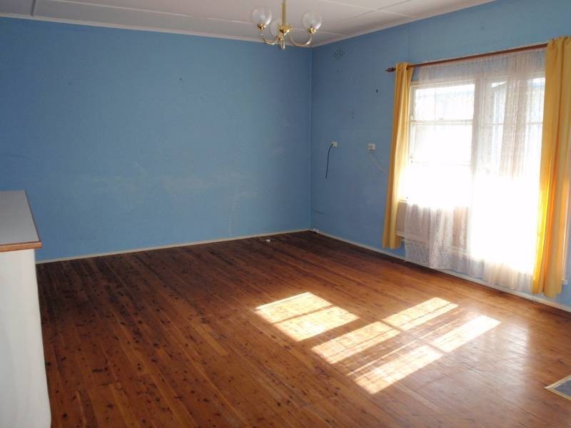 126 Broken Bay Rd, Ettalong Beach NSW 2257
