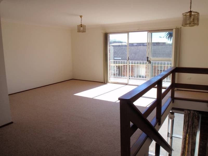 2/153 Booker Bay Rd, Booker Bay NSW 2257