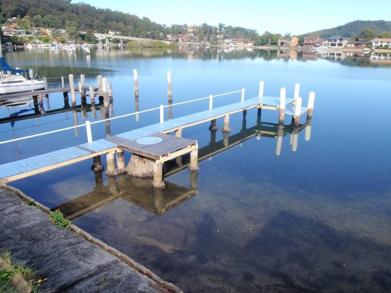 93 Empire Bay Dr, Daleys Point NSW 2257