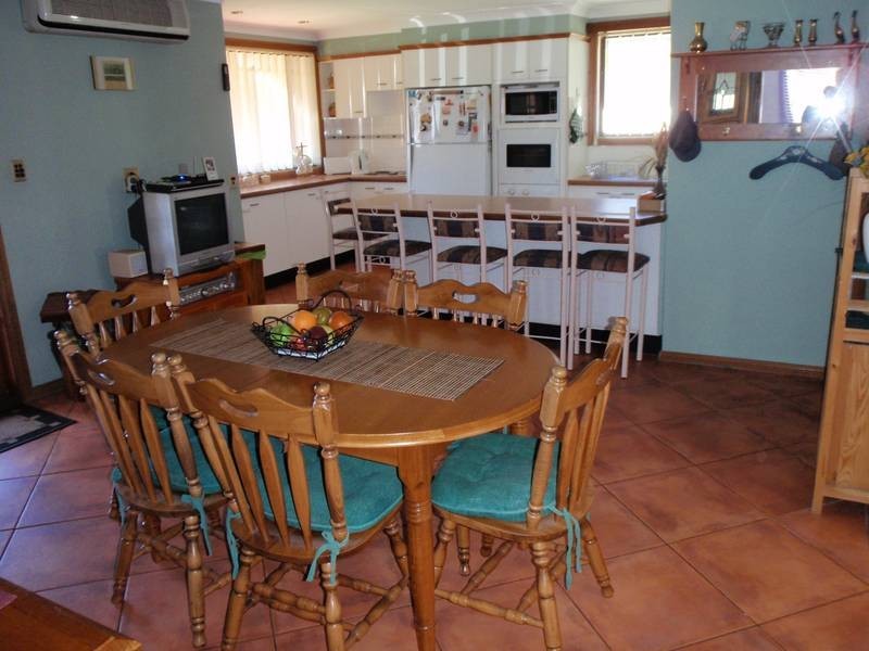 54 Mackenzie Ave, Woy Woy NSW 2256