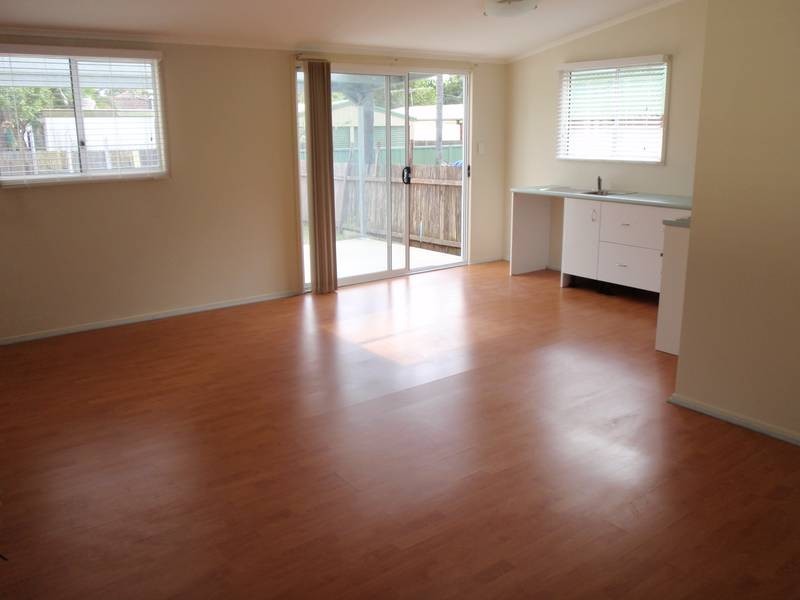 Cabin/19 Collareen Street, Ettalong Beach NSW 2257