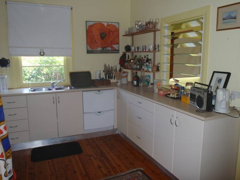 18 Shelly Beach Rd, Empire Bay NSW 2257