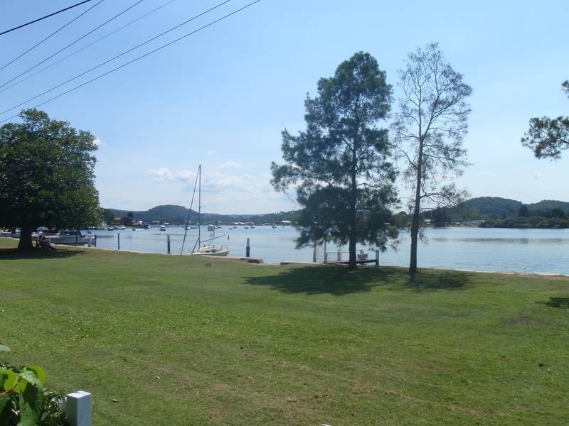 18 Shelly Beach Rd, Empire Bay NSW 2257