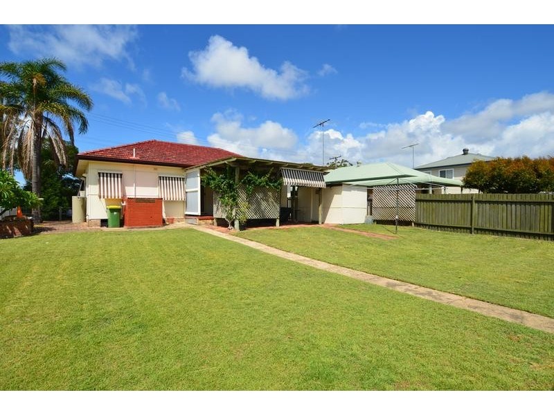 17 Beach St, Ettalong Beach NSW 2257