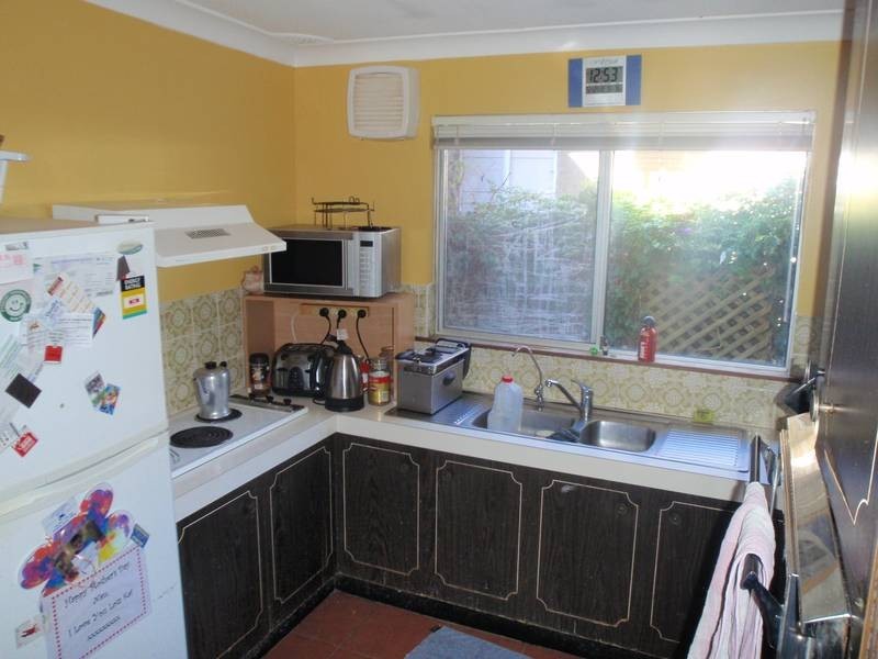 9 Airly Rd, Umina Beach NSW 2257