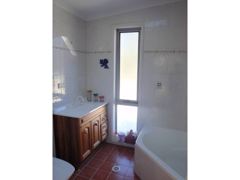 9 Airly Rd, Umina Beach NSW 2257