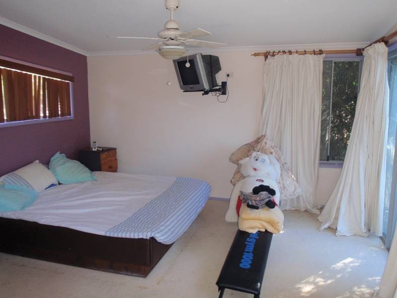 9 Airly Rd, Umina Beach NSW 2257