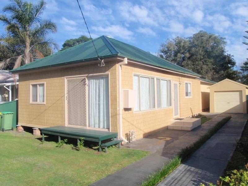 25 Banksia St, Ettalong Beach NSW 2257