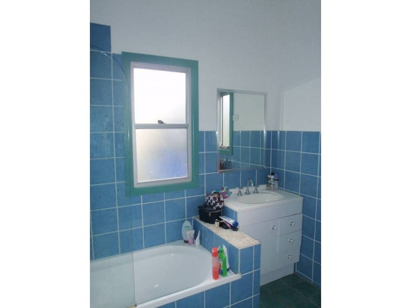 86 Barrenjoey Rd, Ettalong Beach NSW 2257