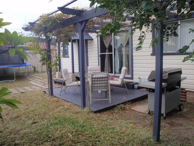 86 Barrenjoey Rd, Ettalong Beach NSW 2257