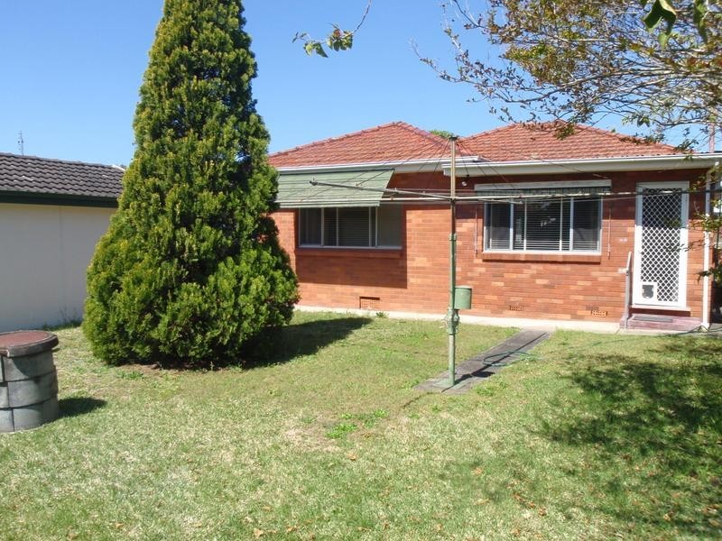 3 Azalea Ave, Woy Woy NSW 2256
