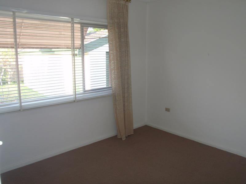 3 Azalea Ave, Woy Woy NSW 2256