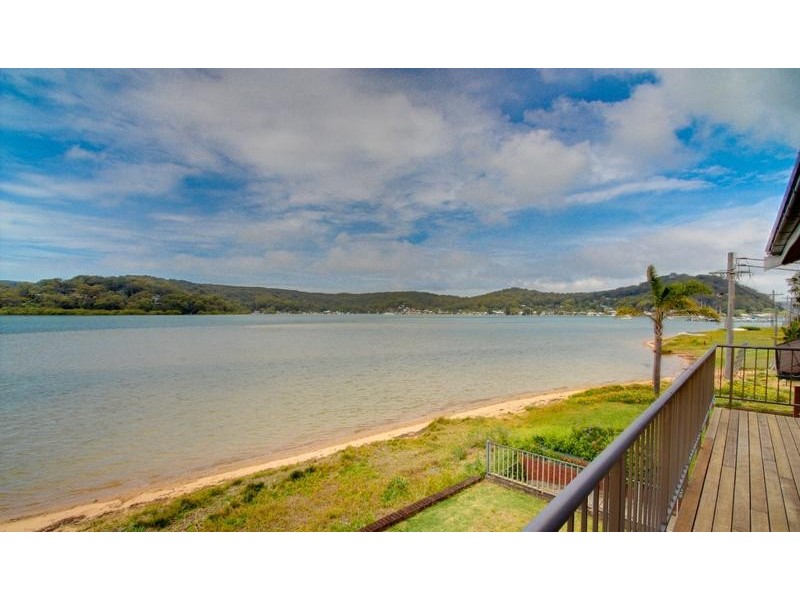 4 Munal Ave, Booker Bay NSW 2257