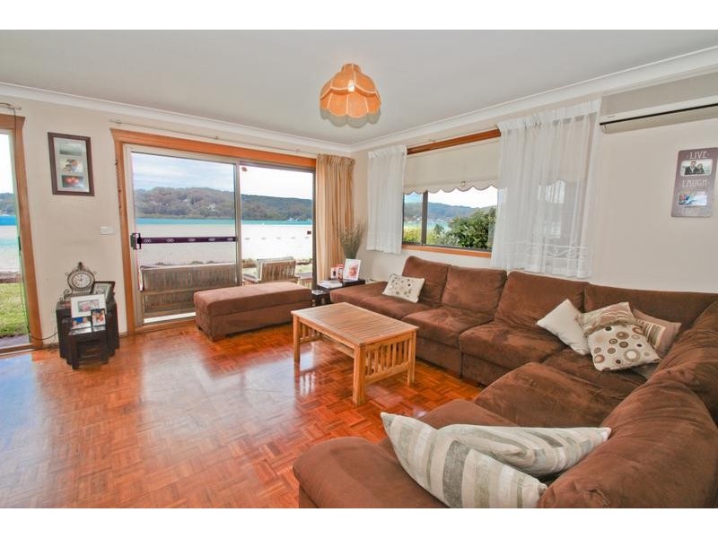 4 Munal Ave, Booker Bay NSW 2257