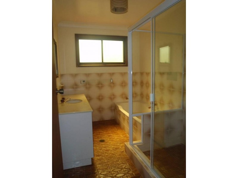 199 Booker Bay Rd, Booker Bay NSW 2257