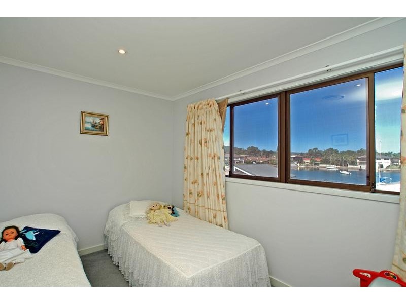 4 Mooring Place, St Huberts Island NSW 2257