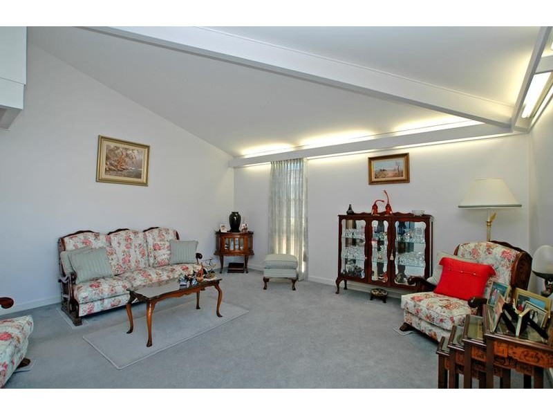 4 Mooring Place, St Huberts Island NSW 2257