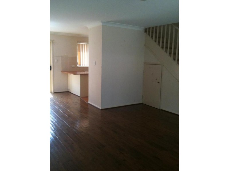 14/64 Althorp St, East Gosford NSW 2250