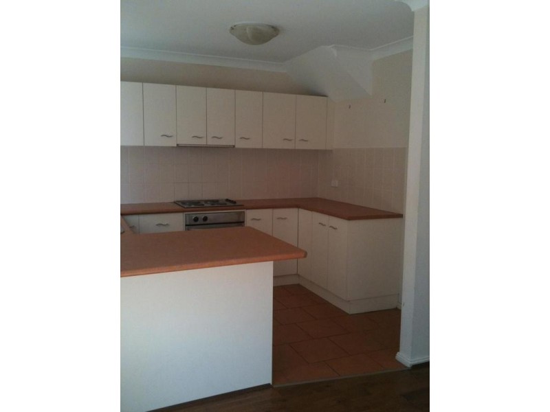 14/64 Althorp St, East Gosford NSW 2250