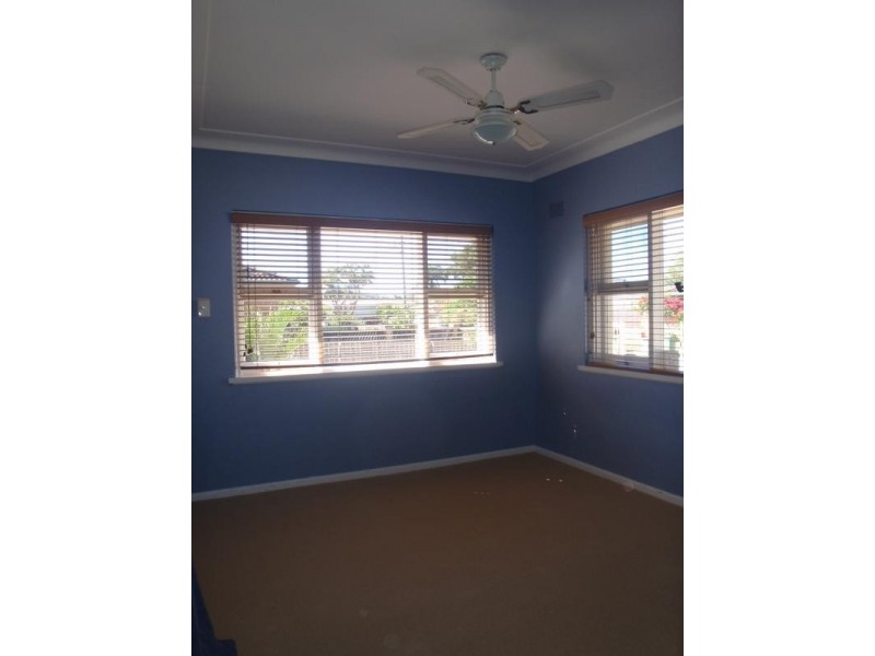 35 Lagoon Street, Ettalong Beach NSW 2257
