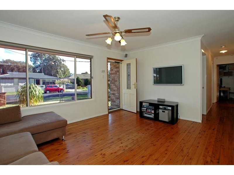 14 Lovell Rd, Umina Beach NSW 2257