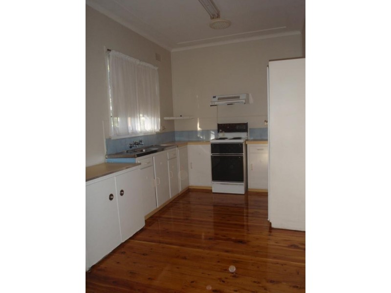 105 Bourke Rd, Umina Beach NSW 2257