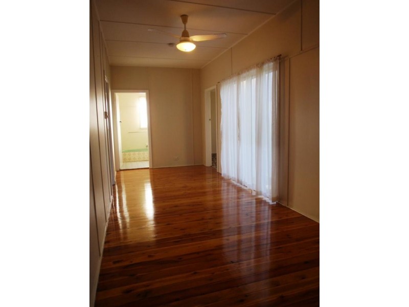 105 Bourke Rd, Umina Beach NSW 2257