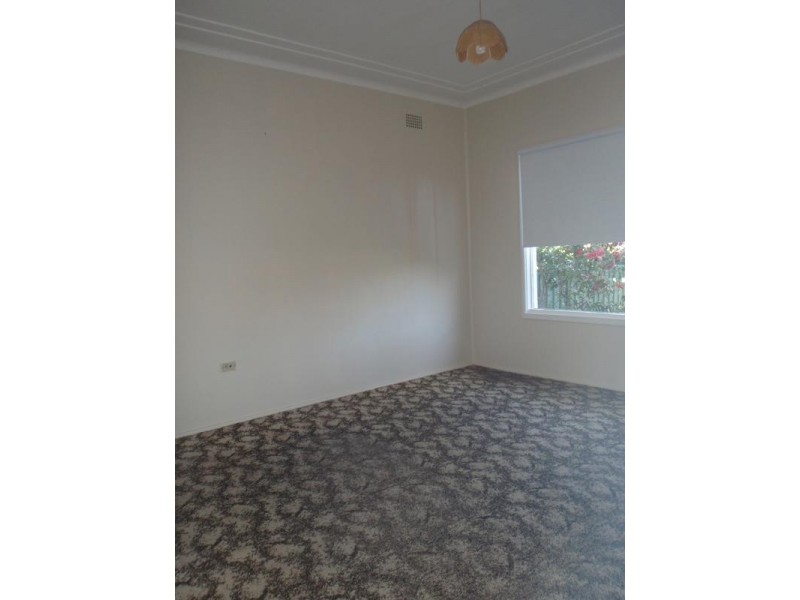 105 Bourke Rd, Umina Beach NSW 2257
