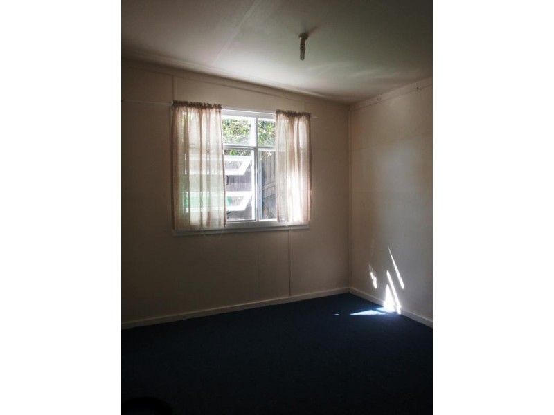 9 Bayview Cres, Blackwall NSW 2256