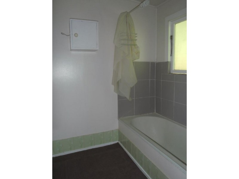 9 Bayview Cres, Blackwall NSW 2256