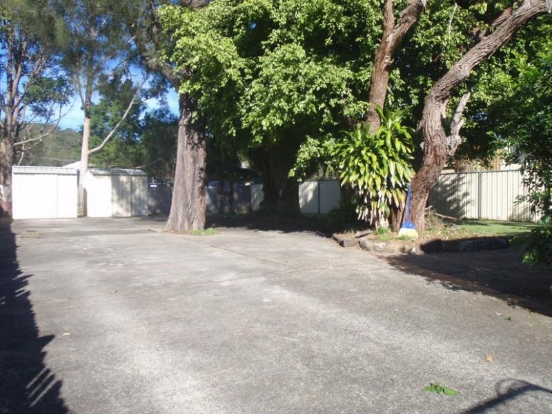 27 Boongala Ave, Empire Bay NSW 2257