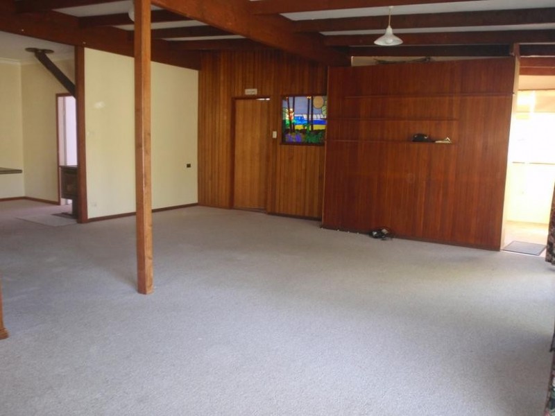 27 Boongala Ave, Empire Bay NSW 2257