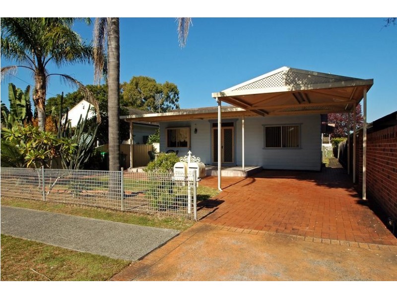 142a Bourke Rd, Umina Beach NSW 2257