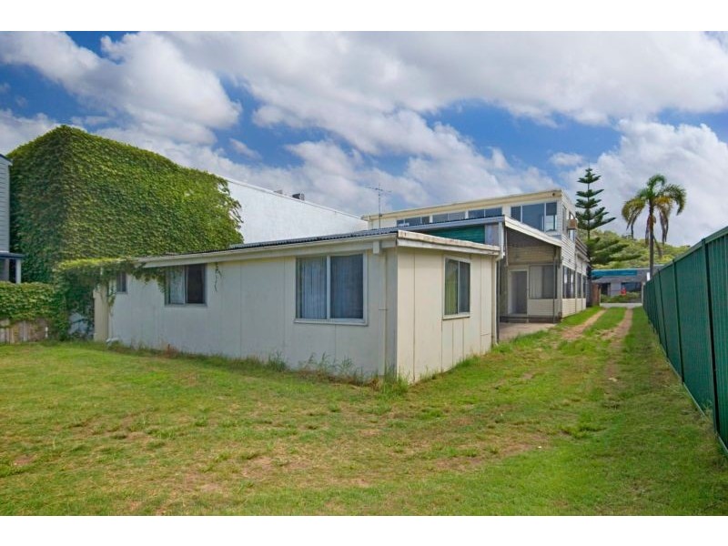 Cabin/380 Ocean View Road, Ettalong Beach NSW 2257