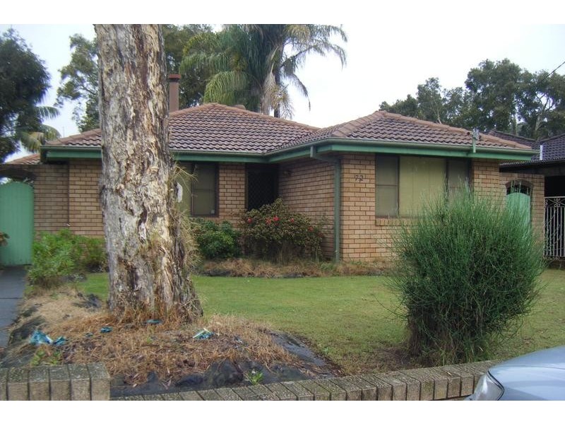 72 Mackenzie Avenue, Woy Woy NSW 2256