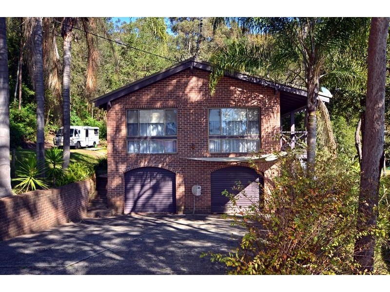 8 Peta Close, Umina Beach NSW 2257