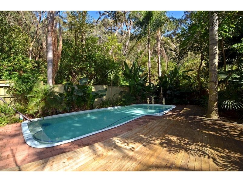 8 Peta Close, Umina Beach NSW 2257