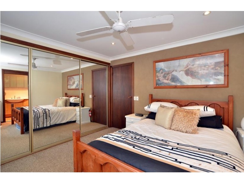 8 Peta Close, Umina Beach NSW 2257
