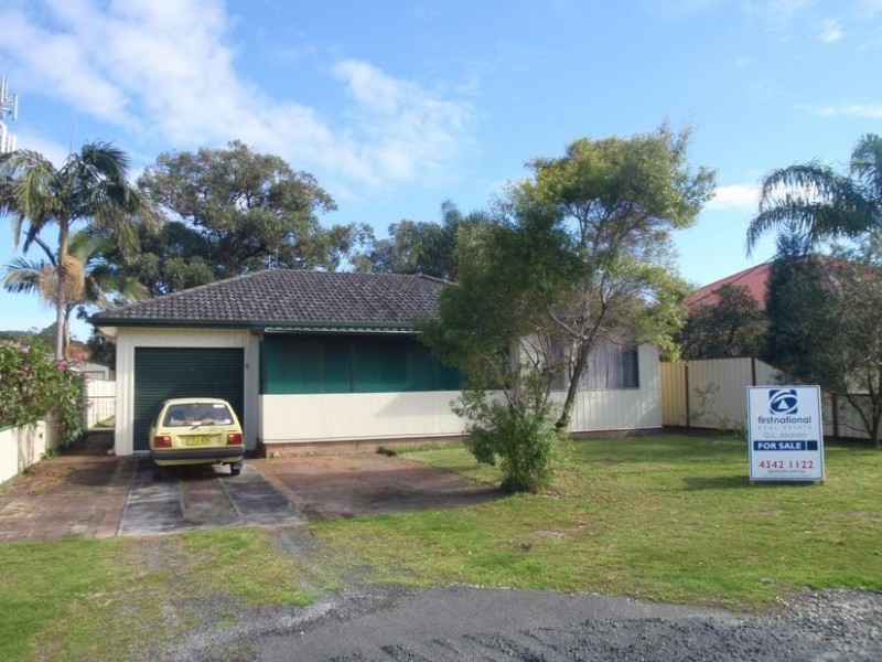 9 Wentworth Ave, Woy Woy NSW 2256