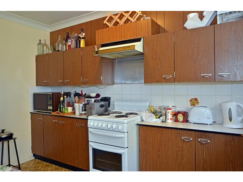 9 Wentworth Ave, Woy Woy NSW 2256