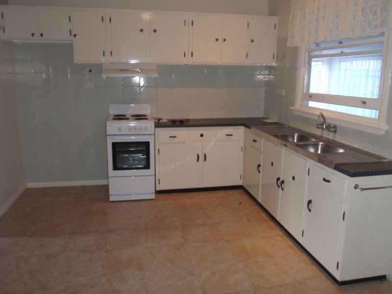 68 Bangalow St, Ettalong Beach NSW 2257