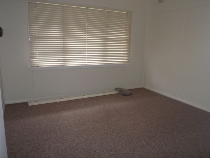 68 Bangalow St, Ettalong Beach NSW 2257