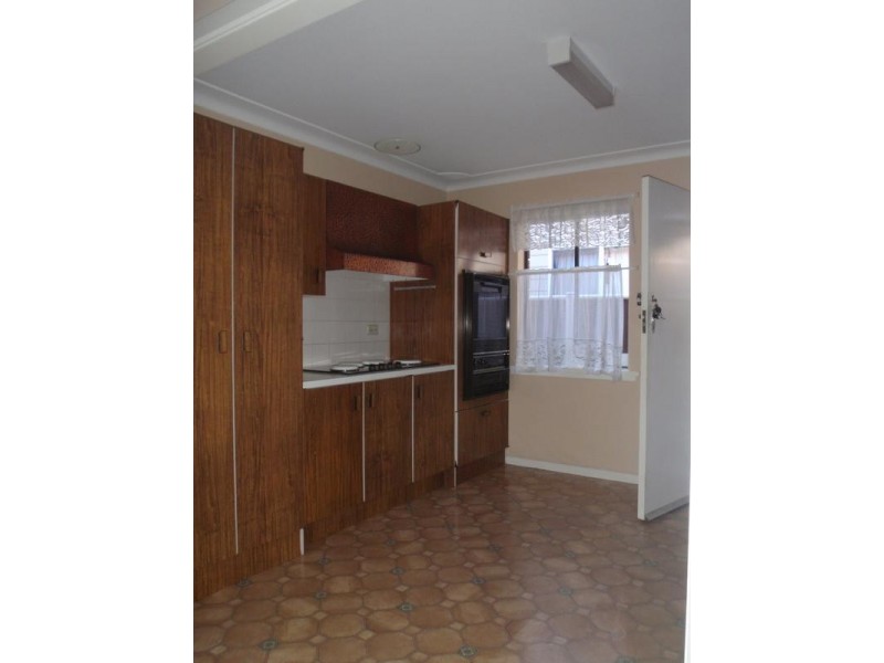 9 Elanora Rd, Umina Beach NSW 2257