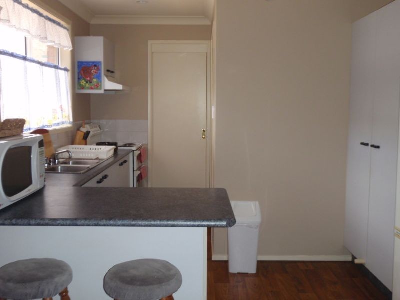 2F Burrawang St, Ettalong Beach NSW 2257