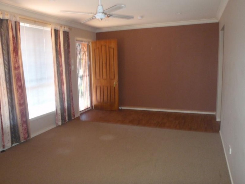 2F Burrawang St, Ettalong Beach NSW 2257