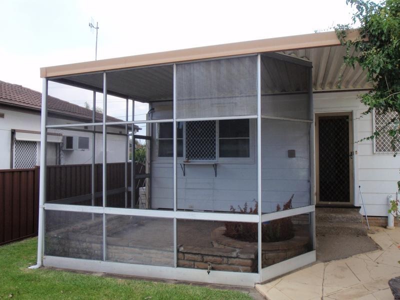 15 Bangalow St, Ettalong Beach NSW 2257