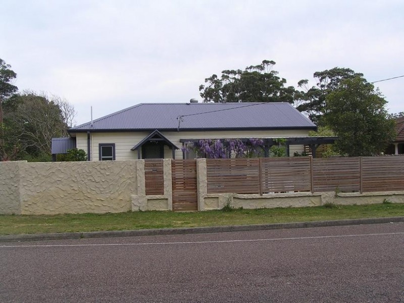 86 Barrenjoey Rd, Ettalong Beach NSW 2257