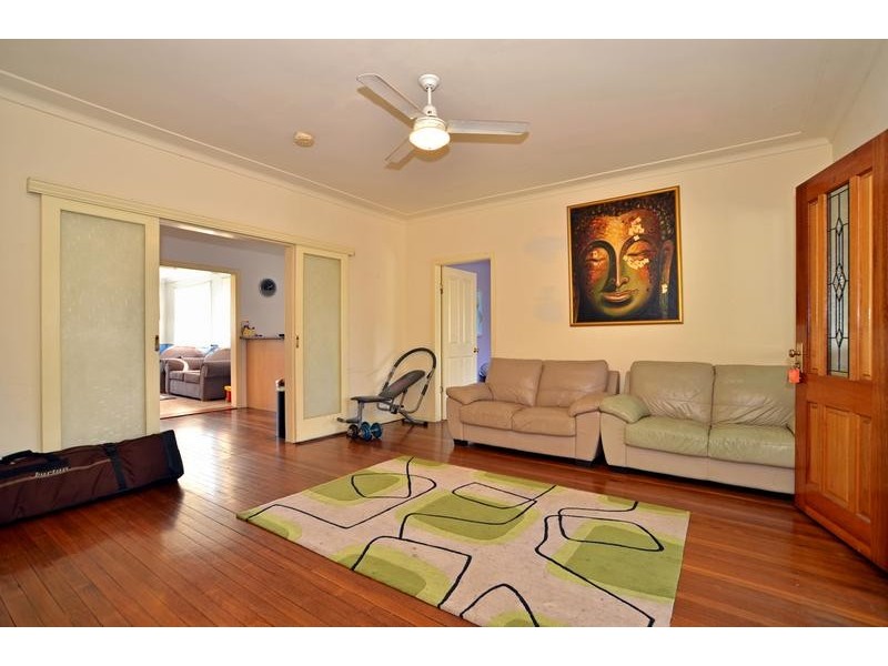 44 Ridge St, Ettalong Beach NSW 2257